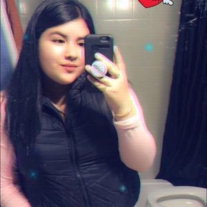 Meet your Posher, Fatima